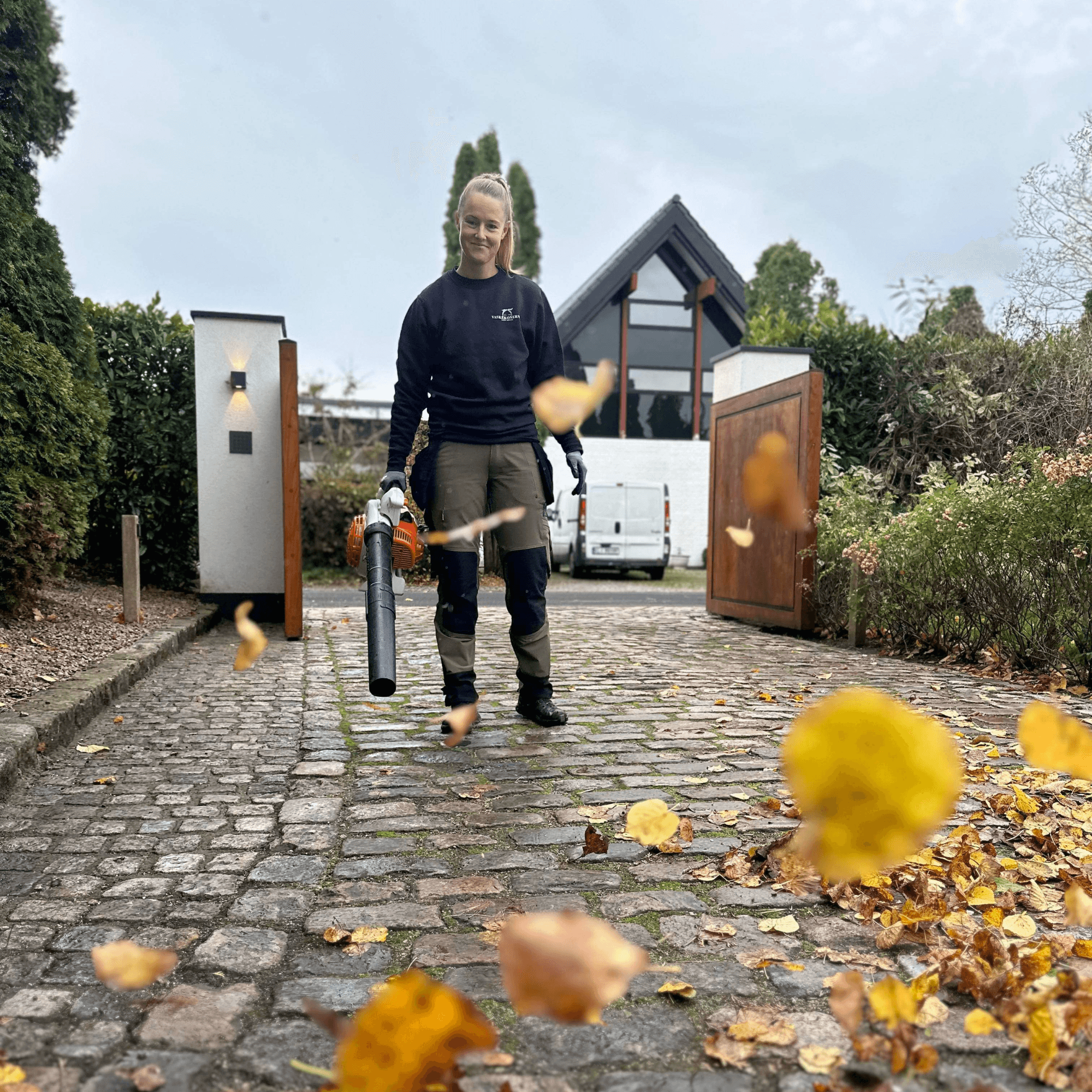 Vi klarer både de faste og praktiske opgaver